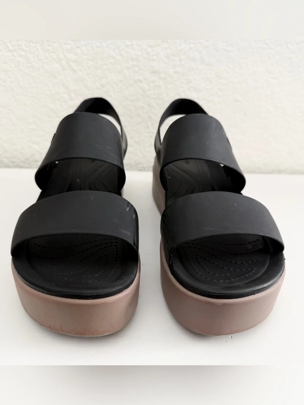 CROCS Women's Brooklyn Low Wedge Platform Sandal (Black) Size 9
